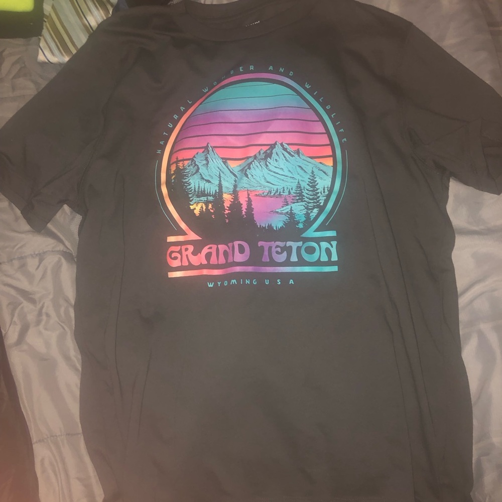 Grand Teton Wyoming Old navy shirt